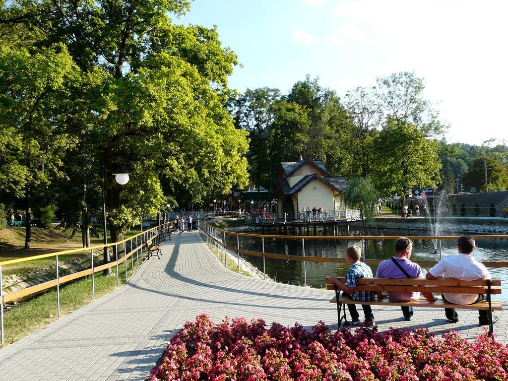 Villa Asturia Rymanów-Zdrój Buitenkant foto